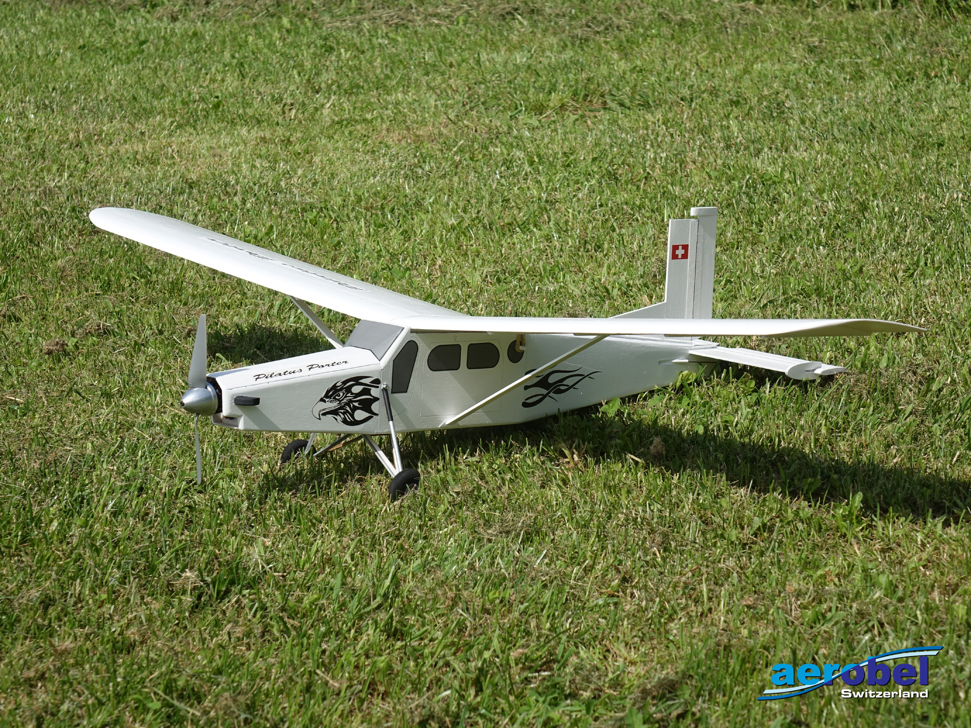 Flugzeug :: RC Motorflugzeug :: Turbo Porter PC6 1m Laser Bausatz